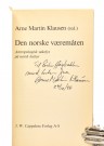Arne Martin Klausen (red.): Den norske væremåten.  Signert. thumbnail
