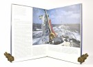 Rolf Bjelke - Deborah Shapiro:  Fra Arktis til Antarktis med Northern Light. thumbnail