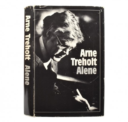 Arne Treholt: Alene. 