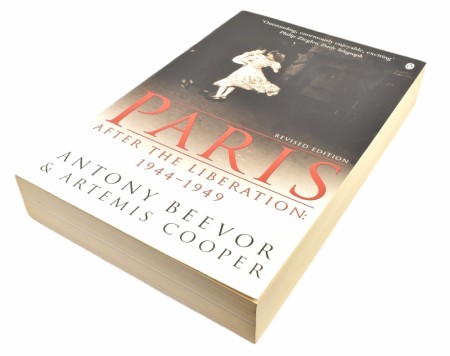Antony Beevor & Artemis Cooper:  Paris.  