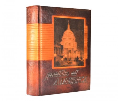 Emily Davie (text): Profile of America.