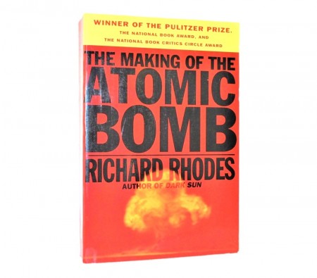 Richard Rhodes: The making of the atomic bomb.